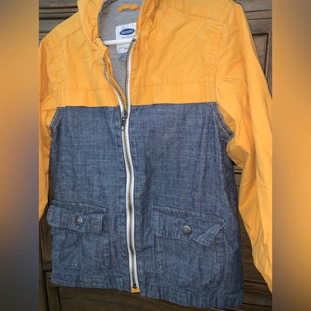 Old Navy zip up jacket - Picture 3 of 4